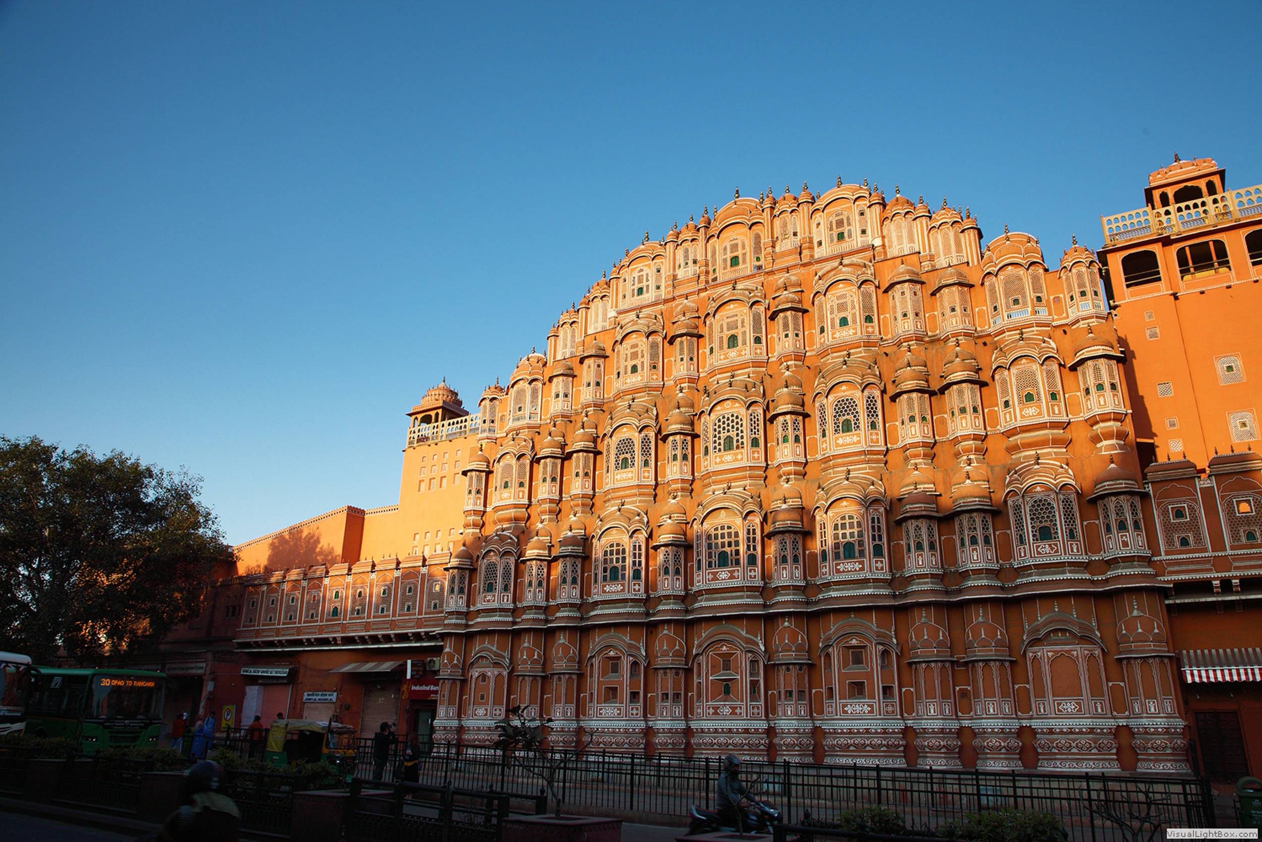 Foto La seconda parte del
                        viaggio tra Jaipur, Fatehpur sikri, Agra, Horchha e Khajurao