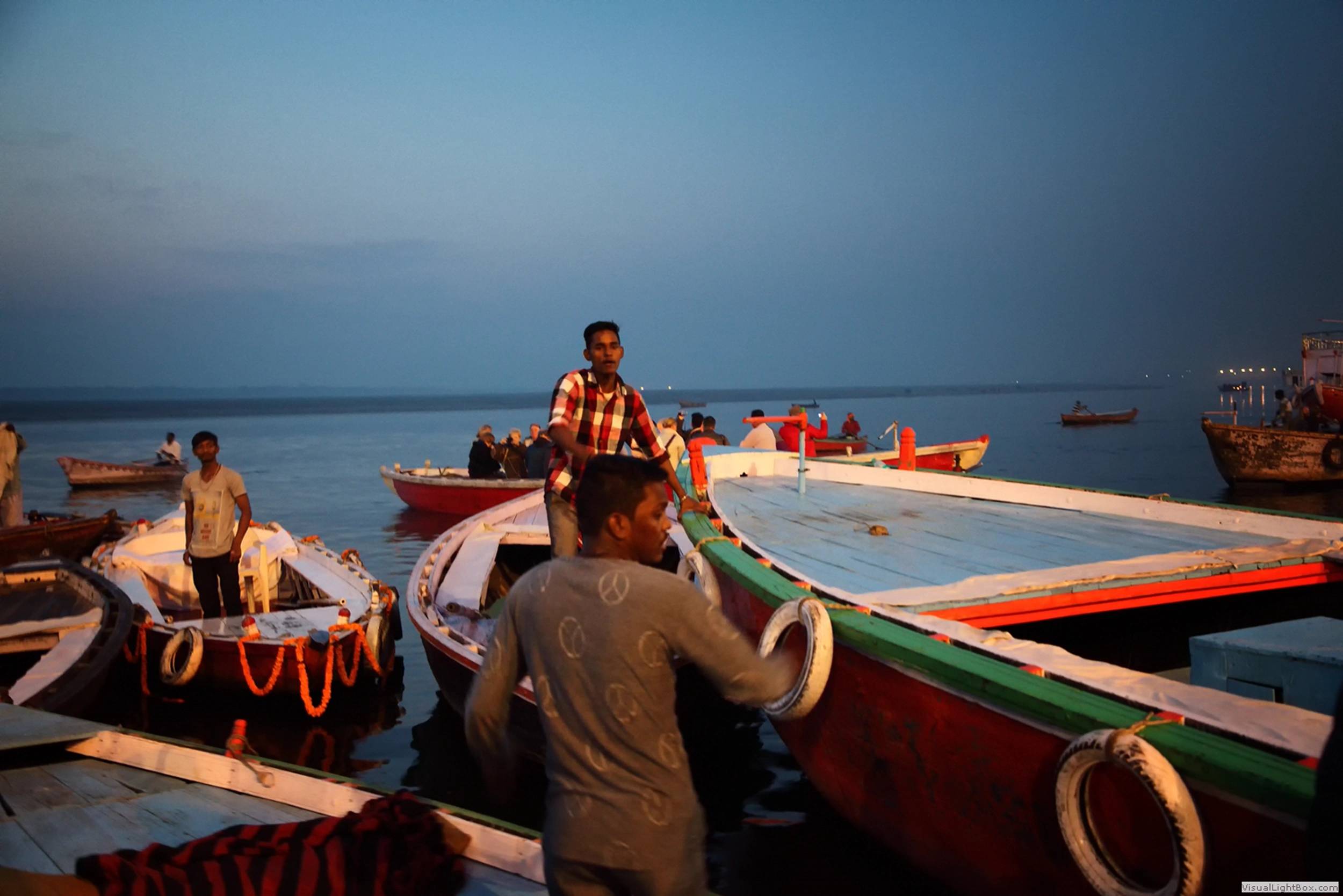 Foto Varanasi - Dal tramonto
                        all'alba