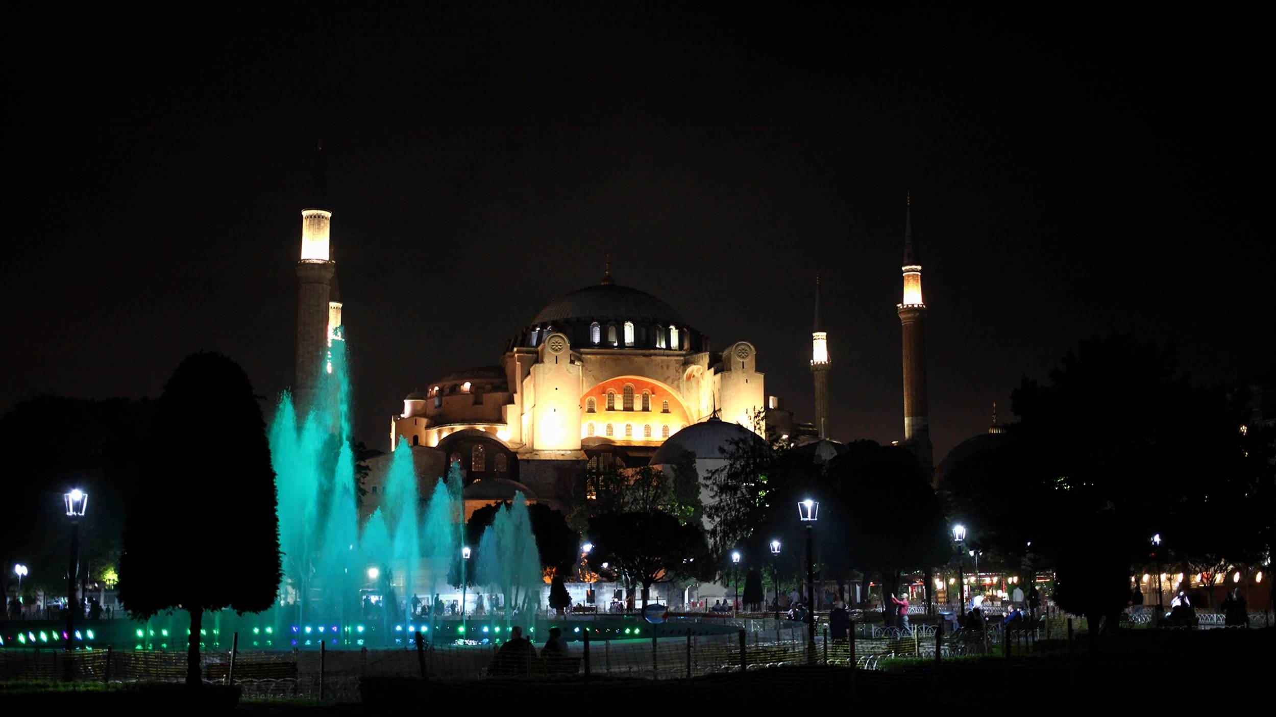 Foto Istanbul by
                        night
