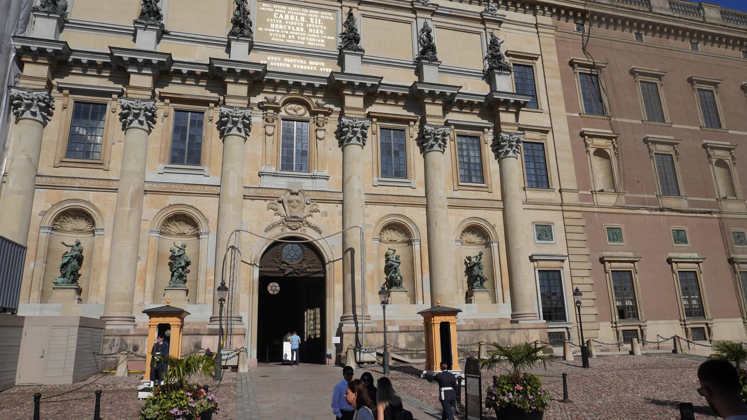 Foto Il palazzo
                        reale